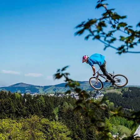 Apartment Welcome In - 'rothaarglueck' In Sauerland Met Uitzicht En Terras Winterberg