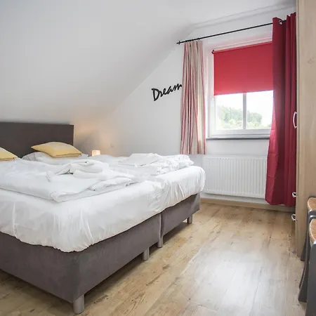 Welcome In - 'rothaarglueck' In Neuastenberg-winterberg Met Uitzicht En Terras * Winterberg