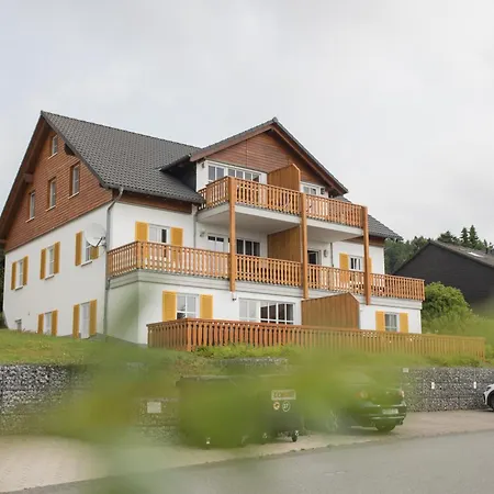 Welcome In - 'rothaarglueck' In Neuastenberg-winterberg Mit Aussicht Und Terrasse *